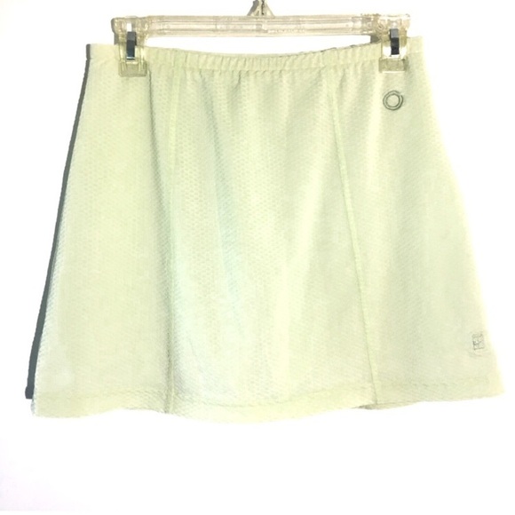Nike Sphere Skirt Light Green Size Medium - Picture 1 of 6